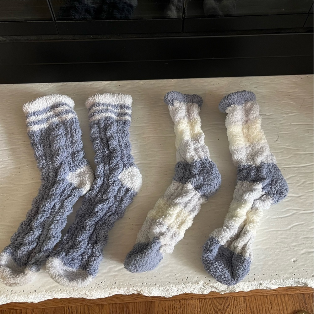 *2/$15* Set of 2 Fuzzy Socks